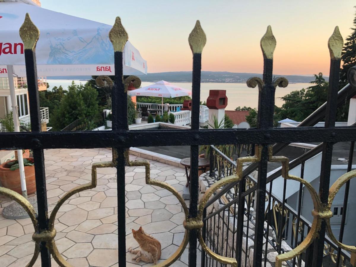 La Villa - Beach House & Rooms Crikvenica Exterior photo