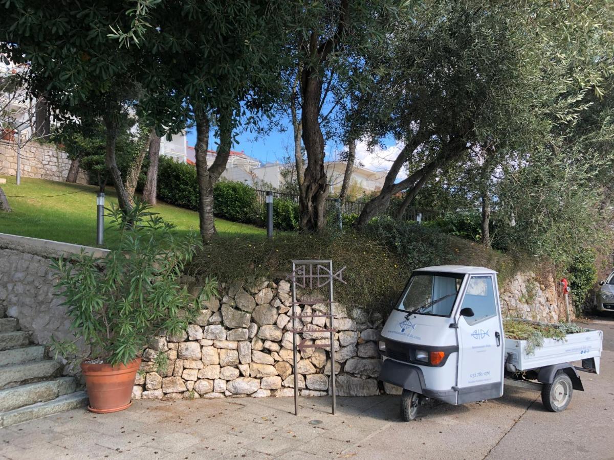La Villa - Beach House & Rooms Crikvenica Exterior photo